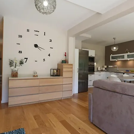 דירה Chaleureux 6 Pers Avec Terrasse Au - Fr-1-858-31